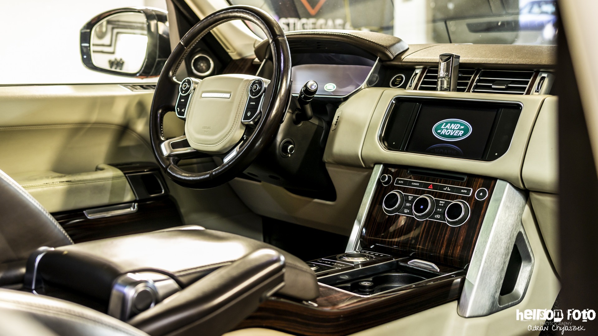 Range Rover Vogue luksusowo w teren Prestige garage